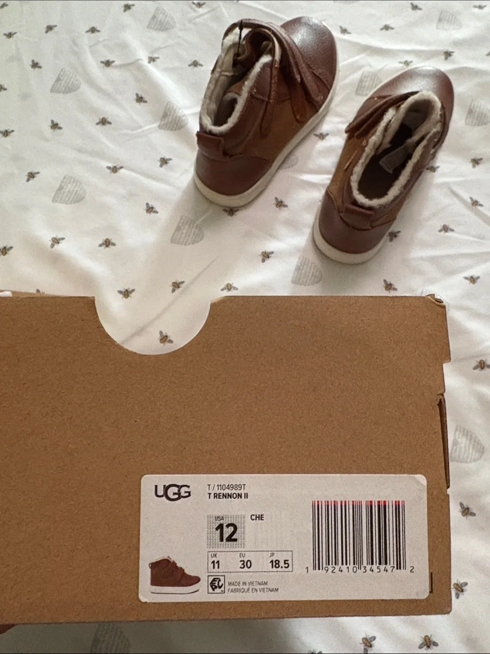 UGG boys Rennon ii high top sneakers toddler size 12